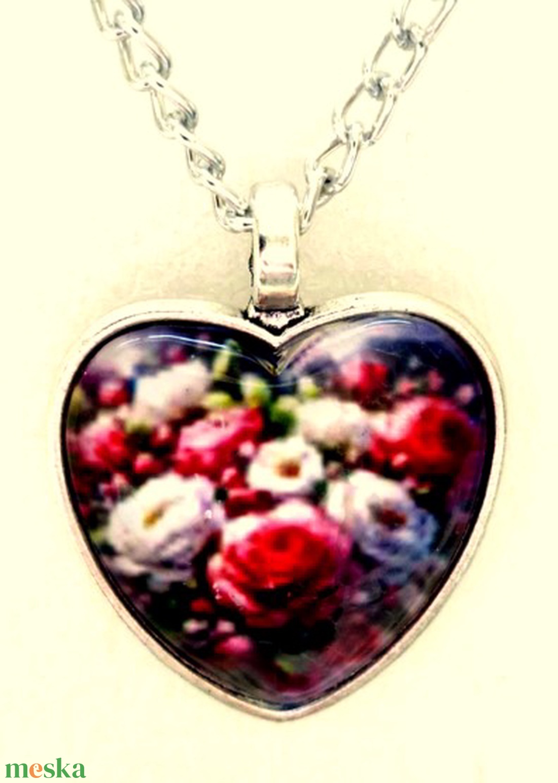 Üveglencsés nyaklánc nőnapra - ékszer - nyaklánc - medálos nyaklánc - Meska.hu