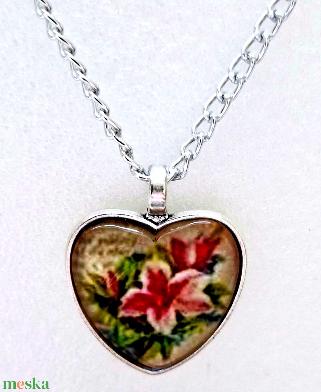 Üveglencsés nyaklánc nőnapra - ékszer - nyaklánc - medálos nyaklánc - Meska.hu