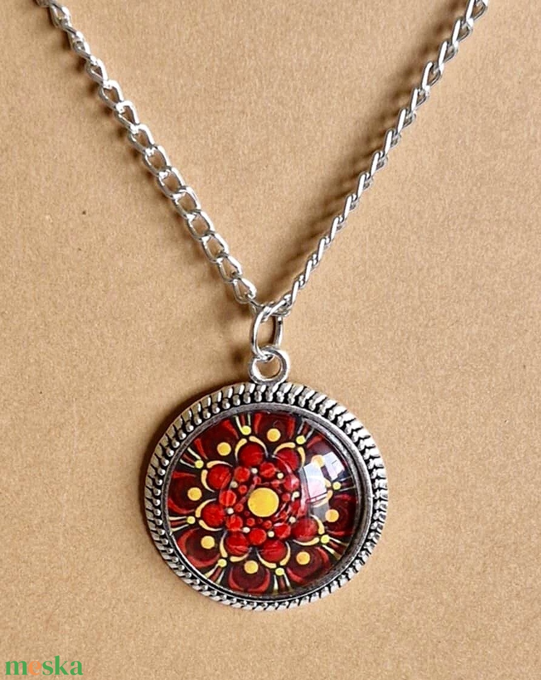 Mandala üveglencsés nyaklánc � Vörös és sárga harmónia - ékszer - nyaklánc - medálos nyaklánc - Meska.hu