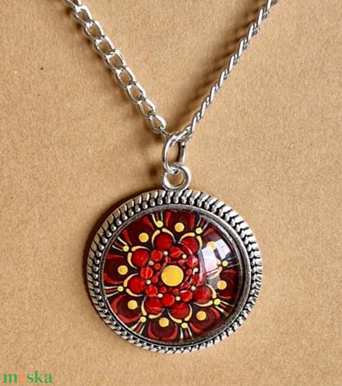 Mandala üveglencsés nyaklánc � Vörös és sárga harmónia - ékszer - nyaklánc - medálos nyaklánc - Meska.hu