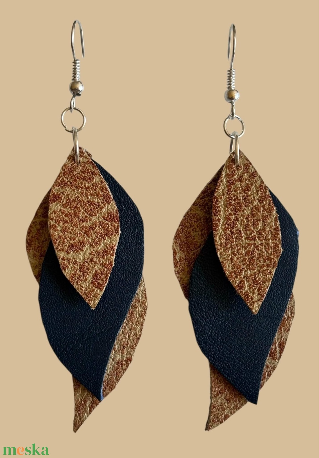 Valódi bőr levél fülbevaló � Éjfélkék - bronz-barna - ékszer - fülbevaló - lógó fülbevaló - Meska.hu