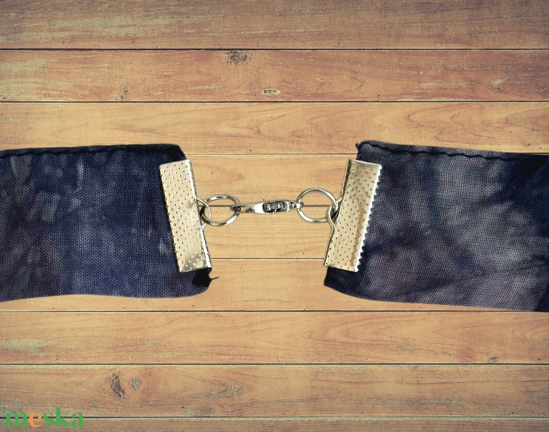 Kék batikolt textil nyaklánc - ékszer - nyaklánc - bogyós nyaklánc - Meska.hu