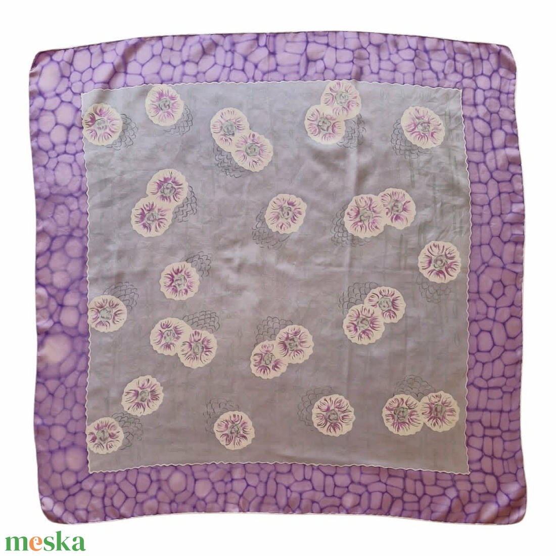 Vintage hernyóselyem kendő � Kézzel pödört szegéllyel, lila virágos és mozaikmintás (76x76 cm) - ruha & divat - sál, sapka, kendő - kendő - Meska.hu