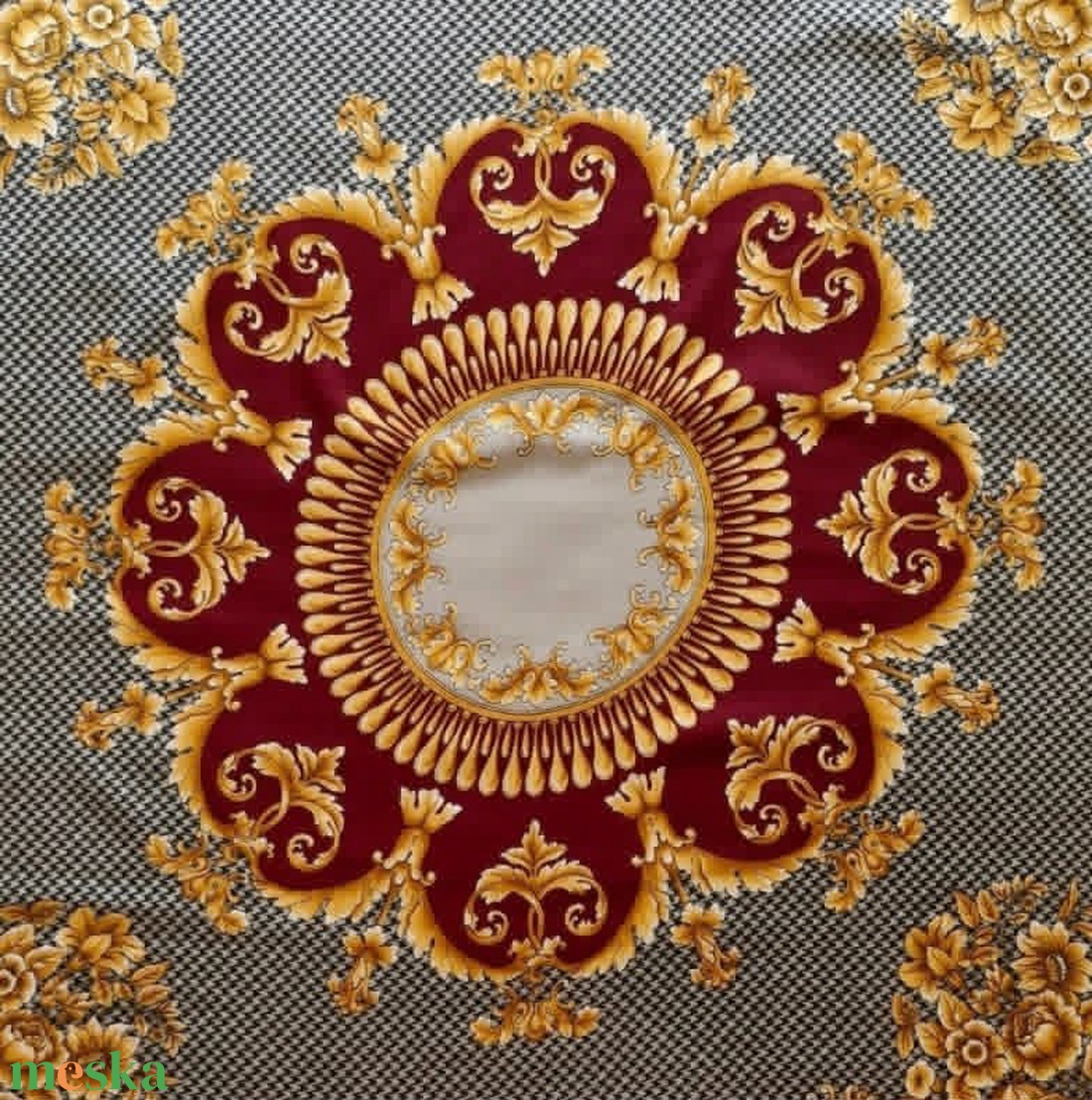 Nagy vintage barokk kendő � Olasz luxus stílusú, tyúklábmintás és arany díszítésű (88x88 cm) - ruha & divat - sál, sapka, kendő - kendő - Meska.hu