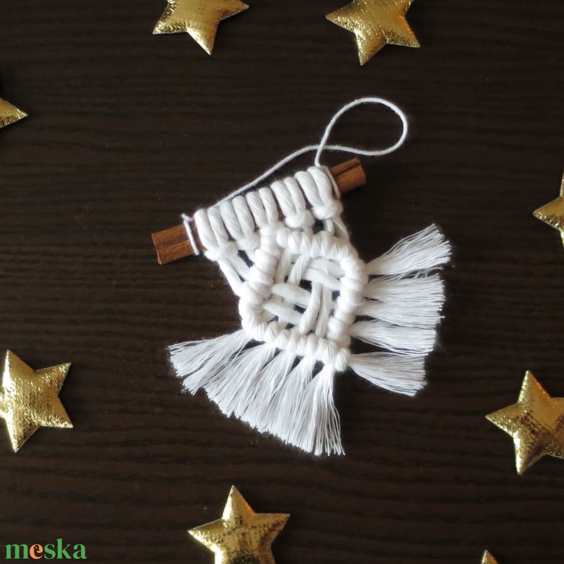 Makramé karácsonyfadísz fehér színben - karácsony - karácsonyi lakásdekoráció - karácsonyfadíszek - Meska.hu