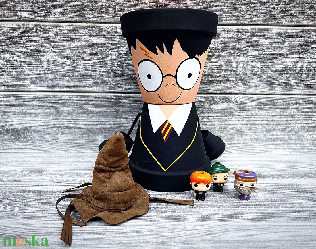 Harry Potter cserépfigura - otthon & életmód - dekoráció - dísztárgy - Meska.hu Harry Potter cserépfigura - otthon & életmód - dekoráció - dísztárgy - Meska.hu