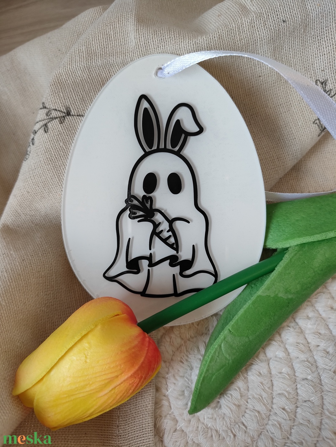 Szellemes, halloween-i húsvéti tojás (plexi) - otthon & életmód - dekoráció - fali és függő dekoráció - falra akasztható dekor - Meska.hu