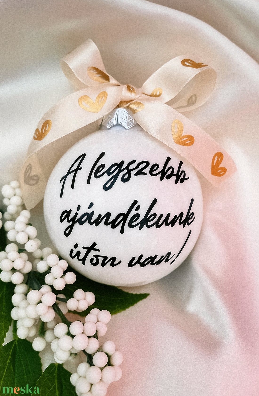 Baba bejelentő karácsonyi gömb, üveggömb, névre szóló, mama, papa bejelentő - karácsony - karácsonyi lakásdekoráció - karácsonyfadíszek - Meska.hu