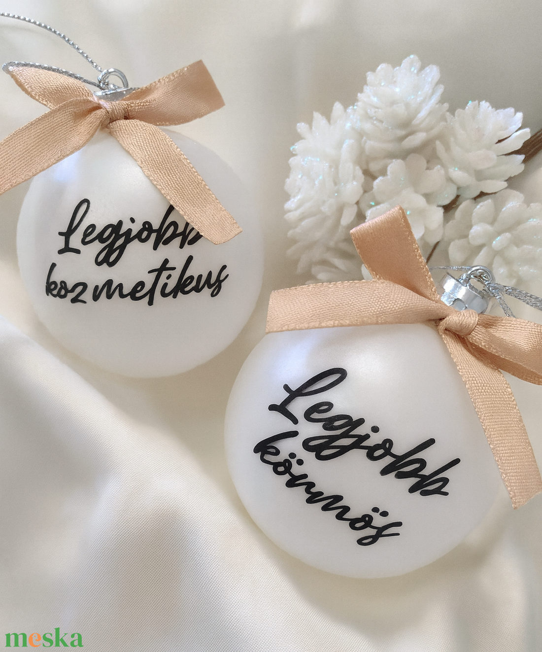 Névre szóló karácsonyi gömb, egyedi karácsonyfa dísz, fodrász, kozmetikus - karácsony - karácsonyi lakásdekoráció - karácsonyfadíszek - Meska.hu