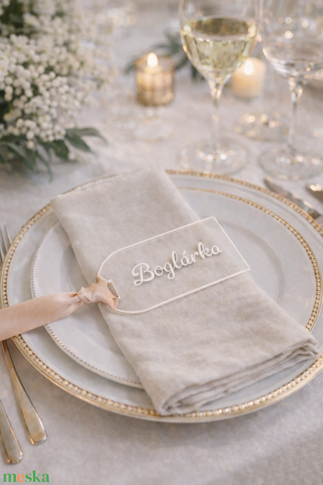 Plexi esküvői ültető, ültetőkártya, akril ültető, névkártya, névtábla, ültetőtábla, névreszóló - esküvő - dekoráció - tábla & jelzés - Meska.hu