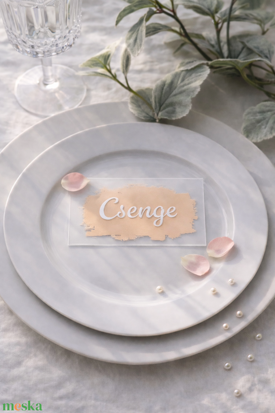 Plexi esküvői ültető, ültetőkártya, akril ültető, névkártya, névtábla, ültetőtábla, névreszóló - esküvő - dekoráció - tábla & jelzés - Meska.hu