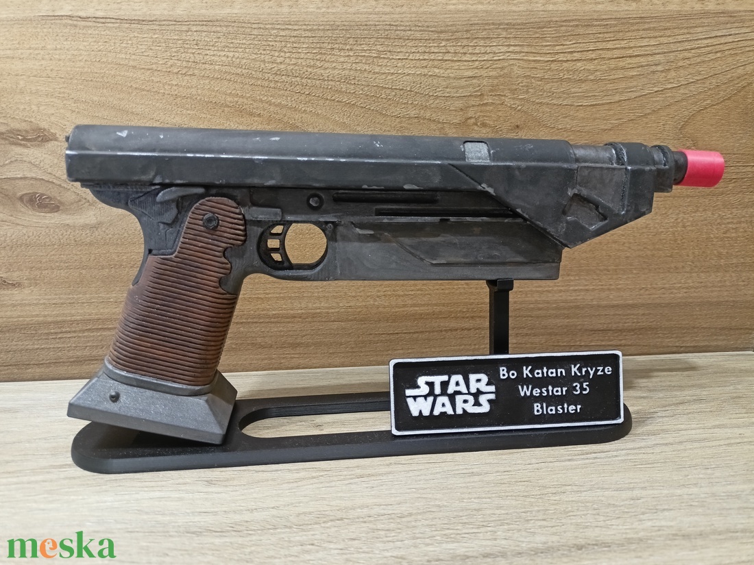 Egyedi Bo-Katan Westar-35 Pisztoly + Állvány � Kézzel Festett, Öregbített Változat - játék & sport - szerepjáték - Meska.hu