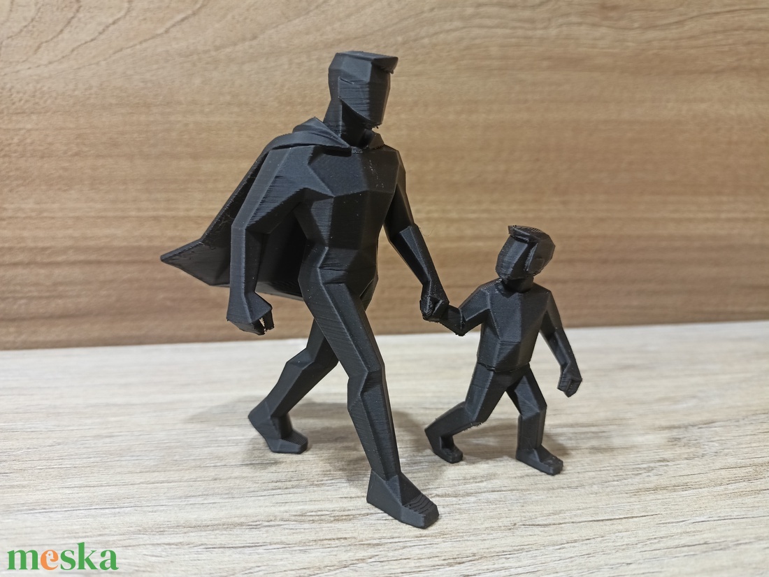 Hős Apa Sétál a Fiával/Lányával 3D Nyomtatott Apák napi Ajándék PLA Szobrocska Fekete, Fehér, Szürke - otthon & életmód - dekoráció - asztal és polc dekoráció - könyvszobor - Meska.hu