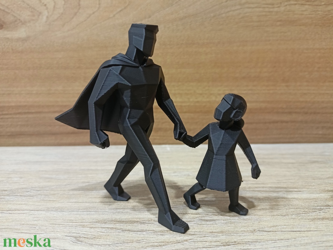 Hős Apa Sétál a Fiával/Lányával 3D Nyomtatott Apák napi Ajándék PLA Szobrocska Fekete, Fehér, Szürke - otthon & életmód - dekoráció - asztal és polc dekoráció - könyvszobor - Meska.hu