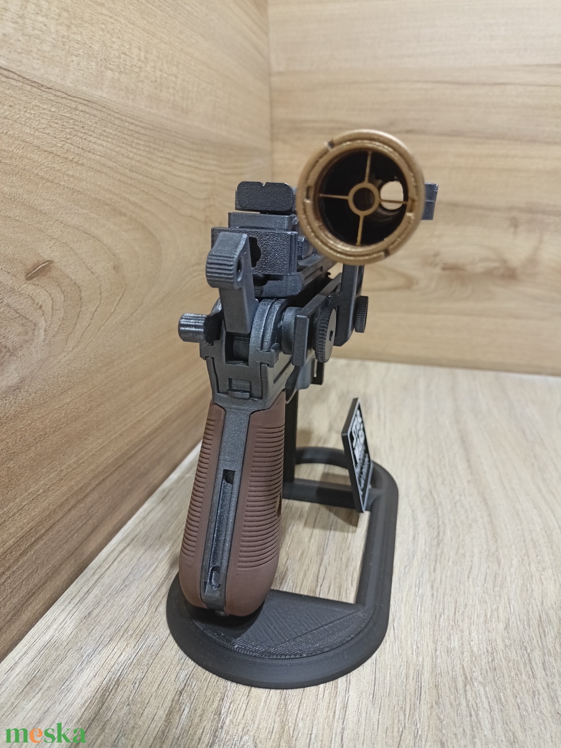 Egyedi 3D nyomtatott Han Solo DL-44 Lézerpisztoly - Két féle kivitelben! Airbrush festéssel - játék & sport - szerepjáték - Meska.hu