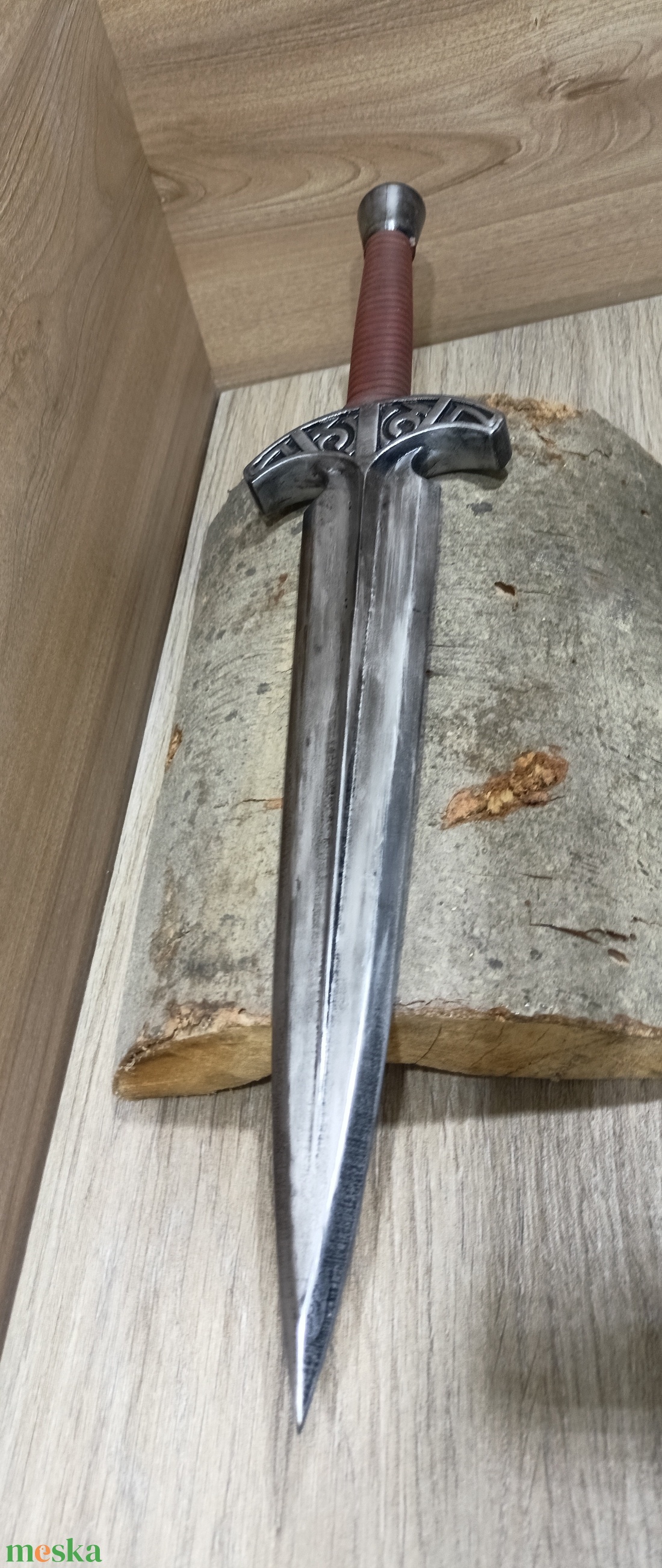 Skyrim Tőr igazi bőr markolattal + tok - 3D nyomtatott, kézzel festett - játék & sport - szerepjáték - Meska.hu