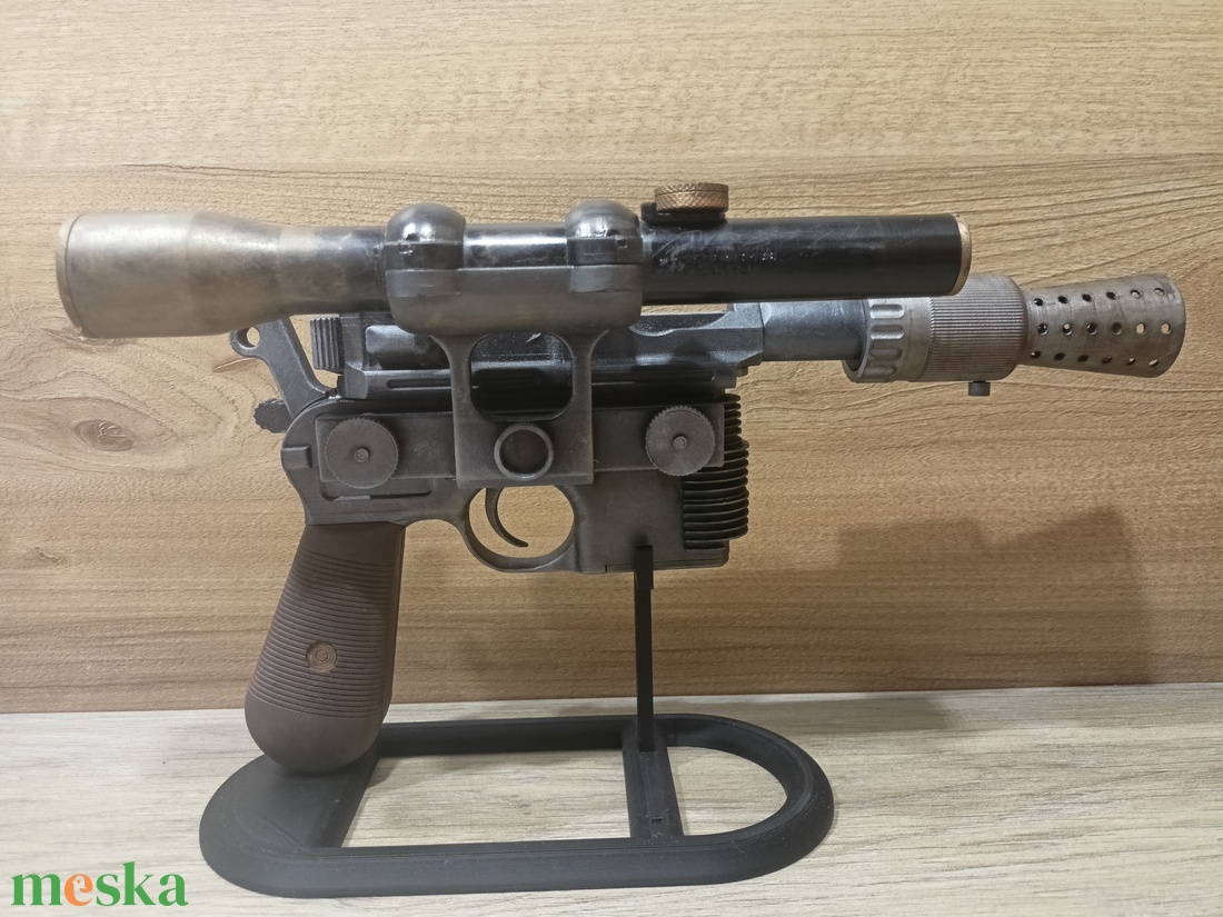 Han Solo DL-44 Lézerpisztoly replika - Két féle kivitelben! Airbrush festéssel - játék & sport - szerepjáték - Meska.hu