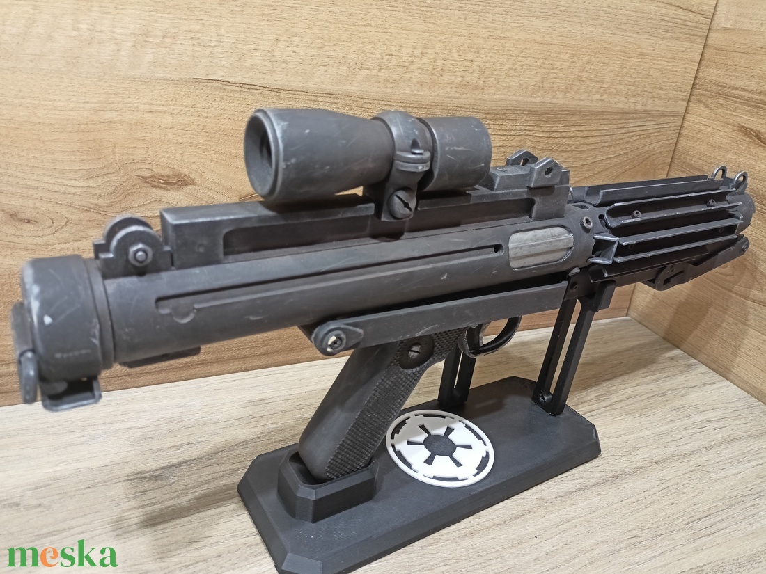 Rohamosztagos E-11 ROTJ Blaster � 3D nyomtatott, kézzel festett tartóval - játék & sport - szerepjáték - Meska.hu