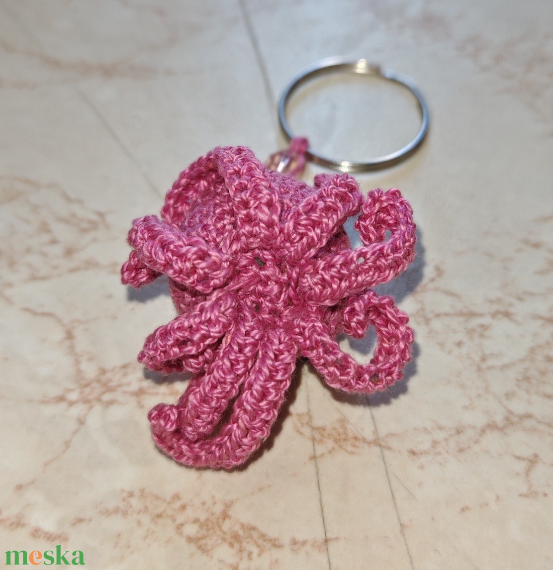 Rózsaszín Octopus horgolt polip kulcstartó  - táska & tok - kulcstartó & táskadísz - kulcstartó - Meska.hu