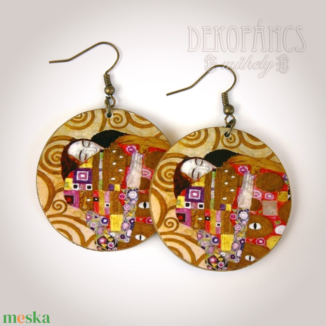 Klimt: Ölelés - fa fülbevaló - ékszer - fülbevaló - lógós kerek fülbevaló - Meska.hu Klimt: Ölelés - fa fülbevaló - ékszer - fülbevaló - lógós kerek fülbevaló - Meska.hu