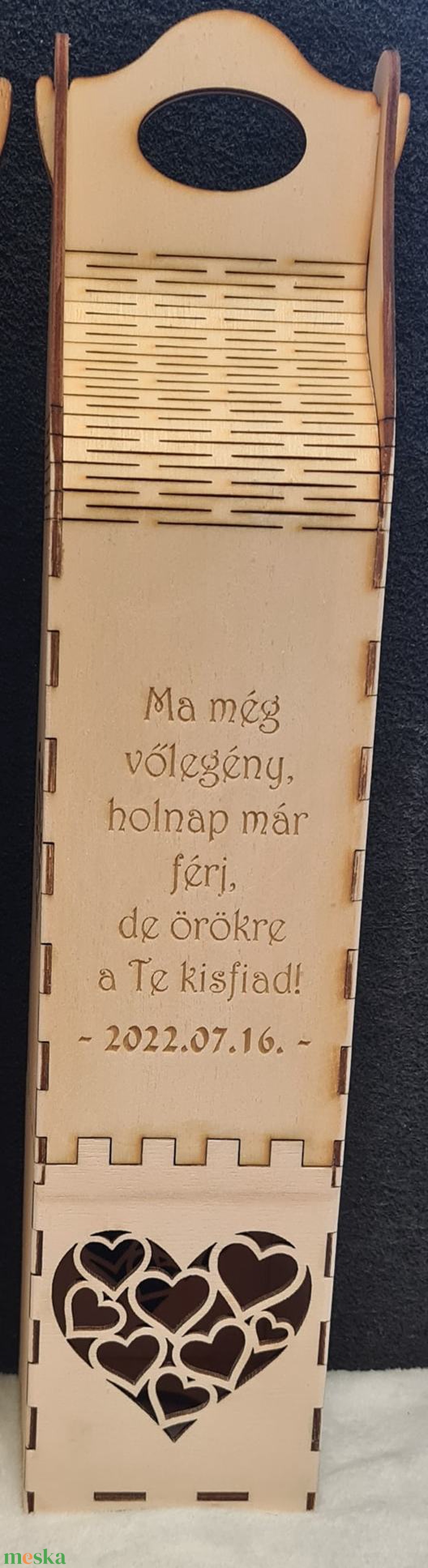 Szülőköszöntő - Gravírozott bortartó - esküvő - emlék & ajándék - szülőköszöntő ajándék - Meska.hu Szülőköszöntő - Gravírozott bortartó - esküvő - emlék & ajándék - szülőköszöntő ajándék - Meska.hu