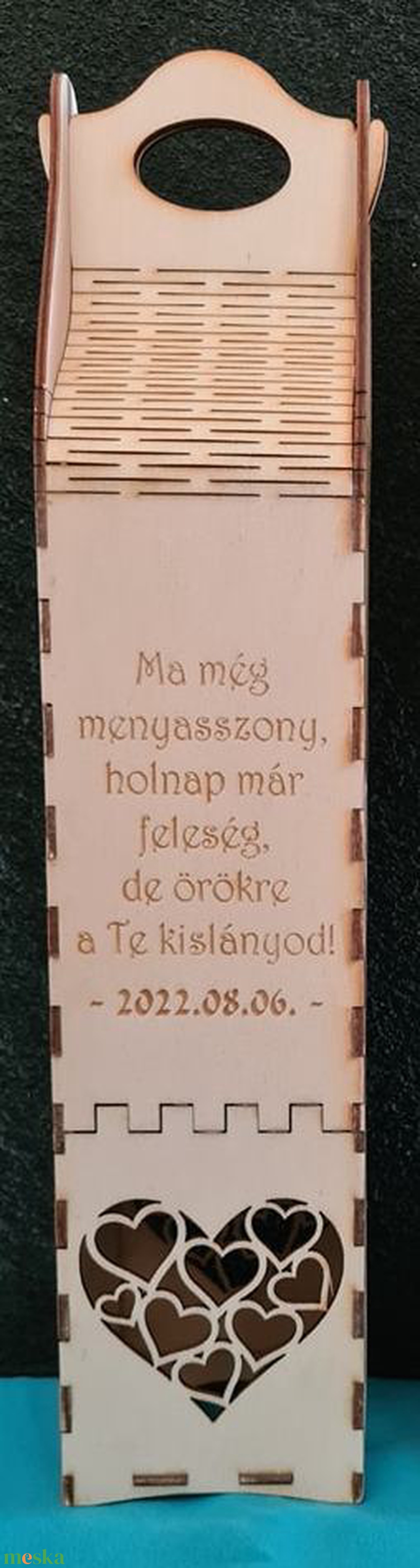 Szülőköszöntő - Gravírozott bortartó - esküvő - emlék & ajándék - szülőköszöntő ajándék - Meska.hu Szülőköszöntő - Gravírozott bortartó - esküvő - emlék & ajándék - szülőköszöntő ajándék - Meska.hu