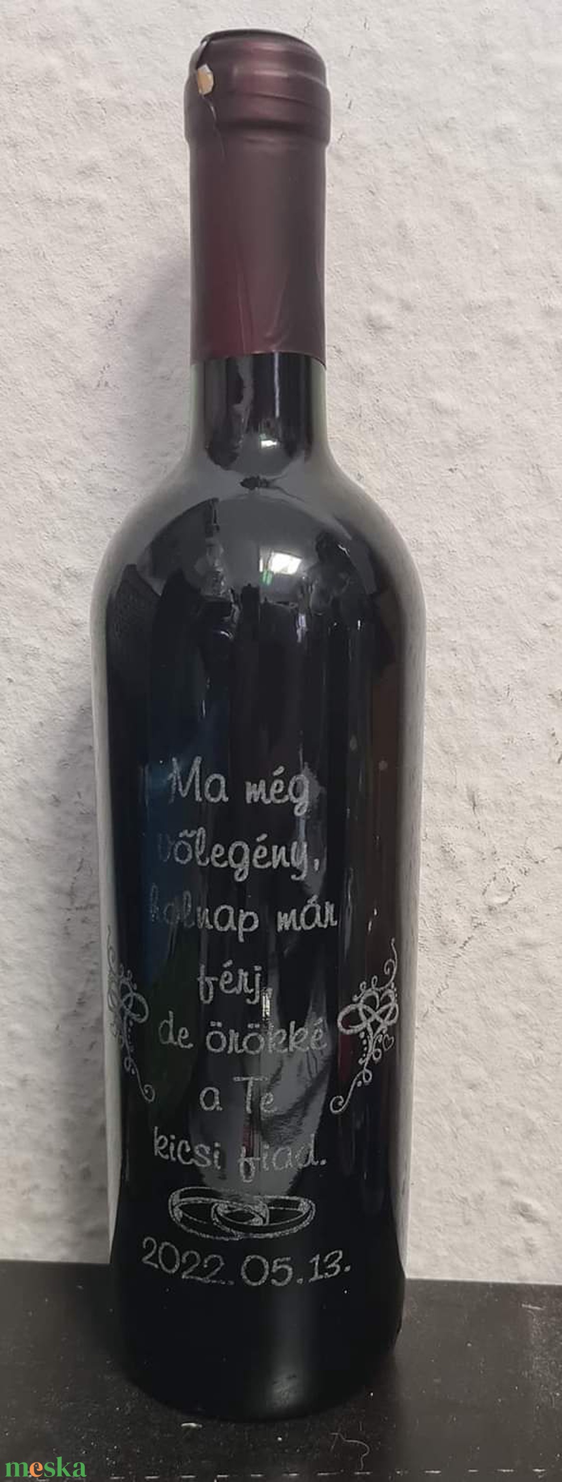 Egyedi gravírozott egri bikavér bor - élelmiszer - alkoholos italok - Meska.hu Egyedi gravírozott egri bikavér bor - élelmiszer - alkoholos italok - Meska.hu