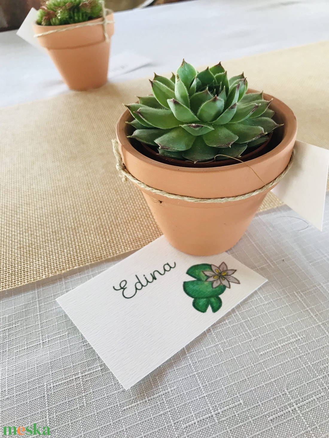 A Szeretet Örök Ígérete: Kézműves Kövirózsa Vendégajándék - esküvő - emlék & ajándék - köszönőajándék - Meska.hu