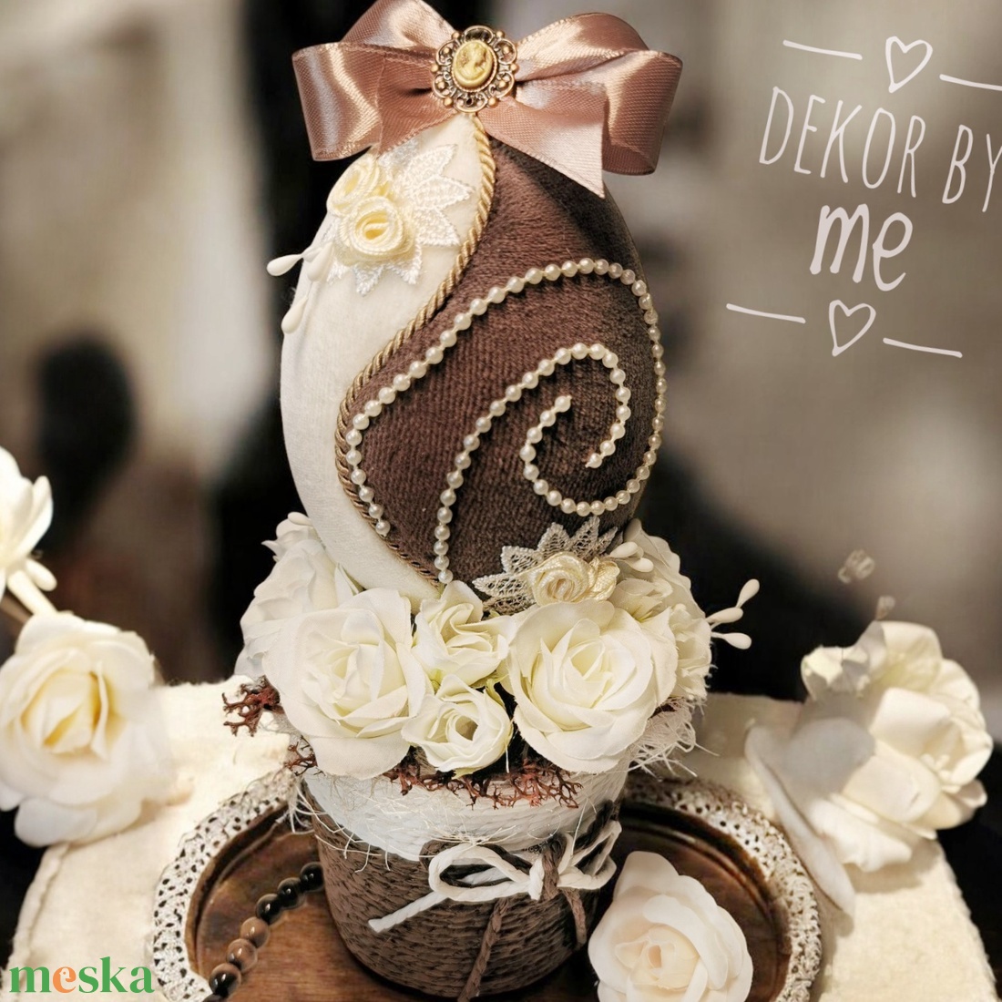 Elegáns vintage húsvéti asztaldísz bársony tojással � romantikus, kézműves dekoráció - ünnepi díszek, dekorációk - húsvéti díszek és dekorációk - húsvéti asztaldíszek - Meska.hu