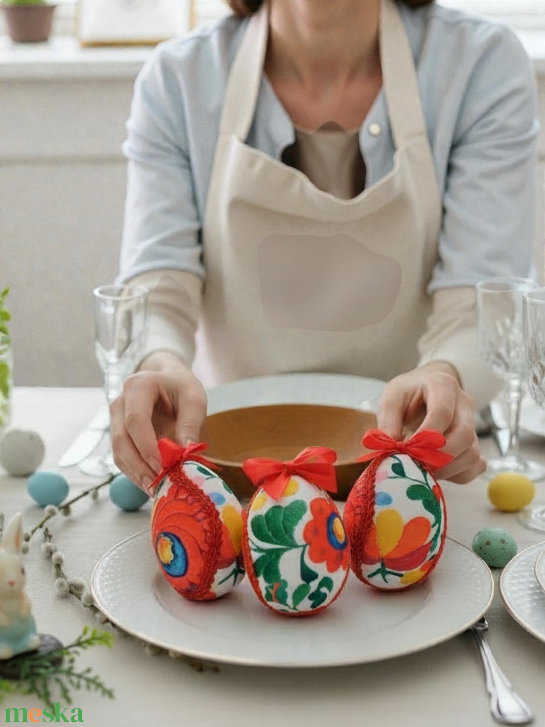 Népi motívumos húsvéti tojás dekoráció � textil borítású, törhetetlen húsvéti dísz - ünnepi díszek, dekorációk - húsvéti díszek és dekorációk - húsvéti asztaldíszek - Meska.hu