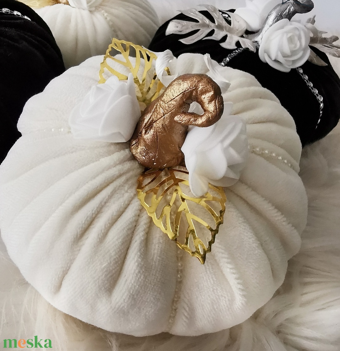 Bársony őszi tök dekoráció � kézzel készített textil dísztök, őszi asztaldísz - otthon & életmód - dekoráció - halloween - halloweeni dekoráció - Meska.hu