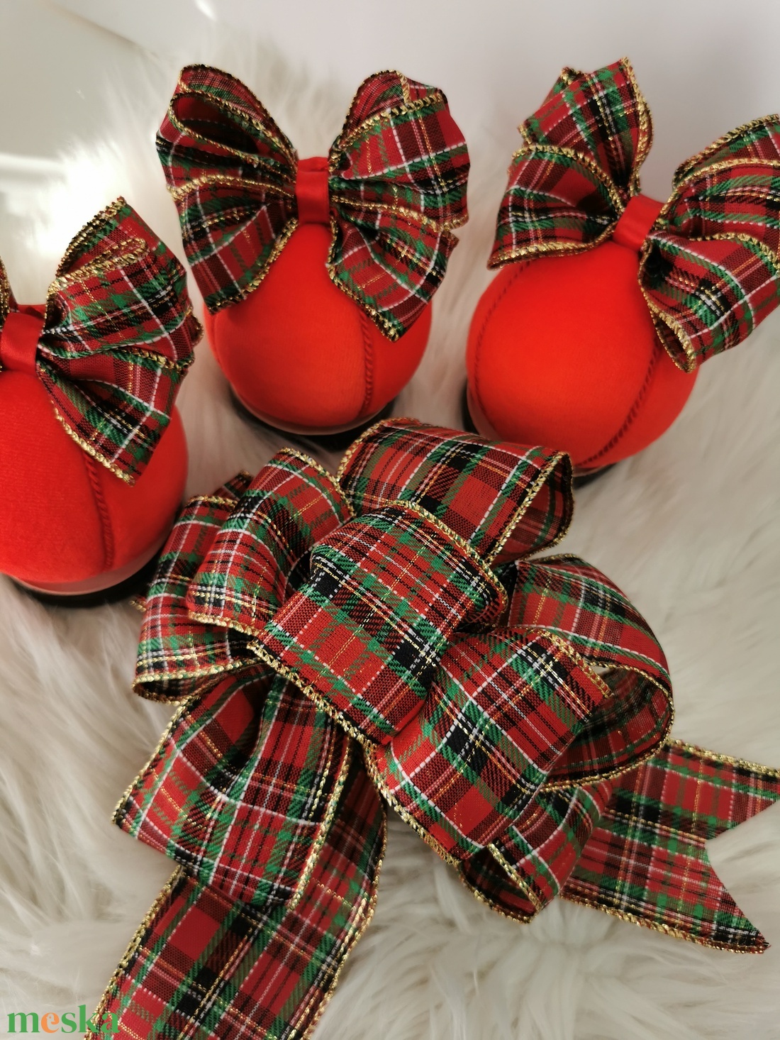 Skót kockás karácsonyi masni � nagyméretű textil masni karácsonyfára és csúcsdísznek - karácsony - karácsonyi lakásdekoráció - karácsonyfadíszek - Meska.hu