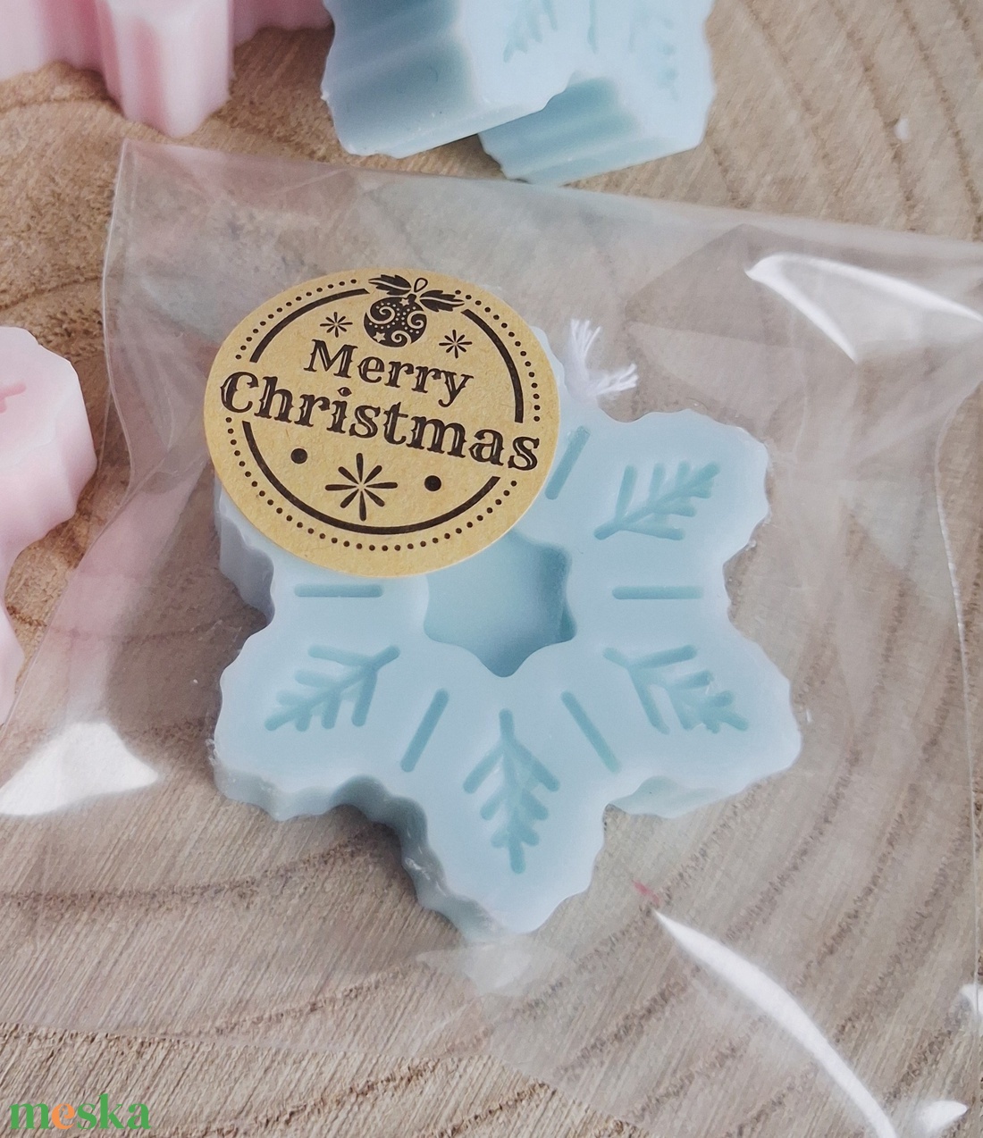 Karácsonyi Mini színes hópihe Illatgyertya Szójaviaszból - karácsony - karácsonyi lakásdekoráció - karácsonyi illatgyertya, mécses - Meska.hu