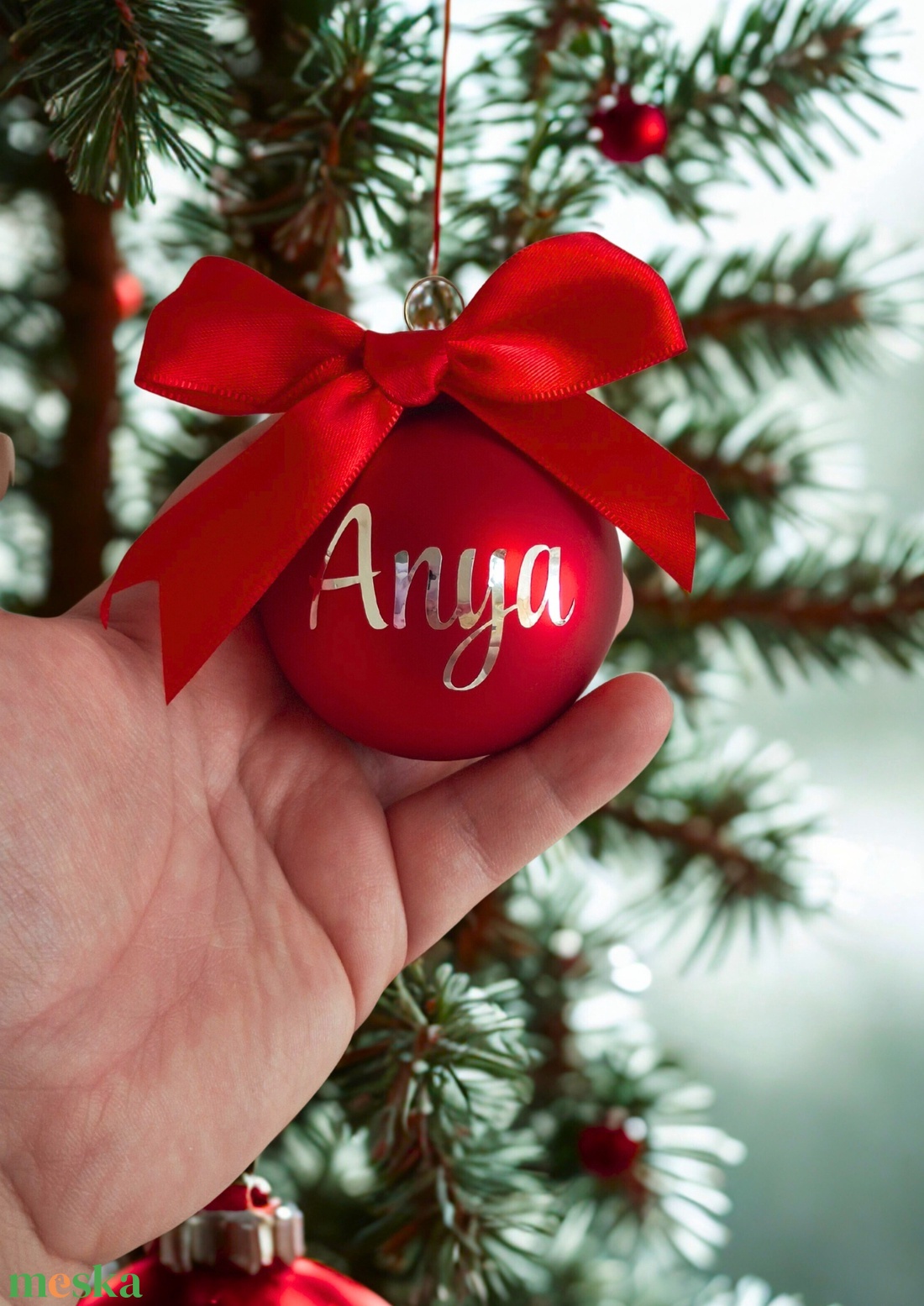 Névre szóló karácsonyfadísz, üveggömb � díszdobozos neves karácsonyfadísz - karácsony - karácsonyi lakásdekoráció - karácsonyfadíszek - Meska.hu