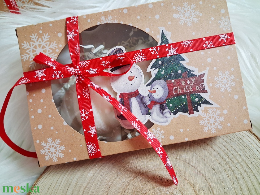 Karácsonyi díszdobozos gyertya � kézműves, illatos, dekoratív ajándék - karácsony - karácsonyi lakásdekoráció - karácsonyi illatgyertya, mécses - Meska.hu