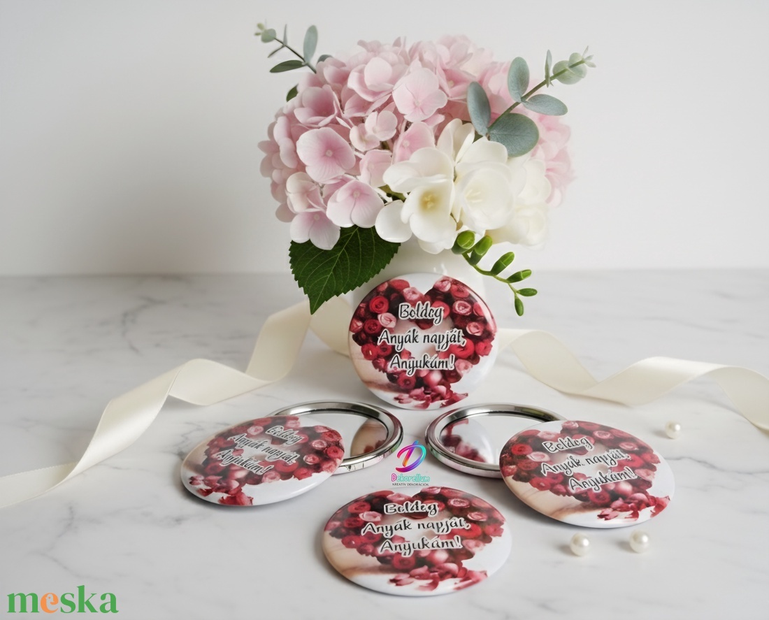 Nőnapi ajándék, Anyák napi ajándék-személyre szabott sminktükör - otthon & életmód - dekoráció - tükör - Meska.hu