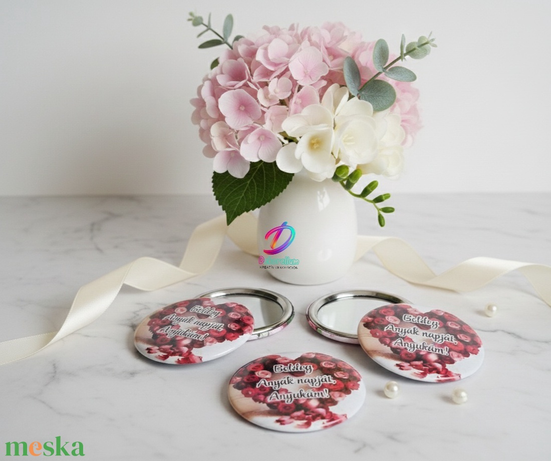 Nőnapi ajándék, Anyák napi ajándék-személyre szabott sminktükör - otthon & életmód - dekoráció - tükör - Meska.hu
