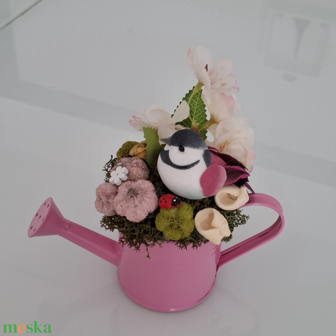 Tavaszi asztaldísz madárral - otthon & életmód - virágdekoráció - virágdíszek - asztali virágdísz - Meska.hu