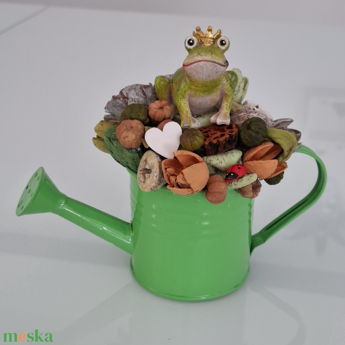 Locsoló békával - otthon & életmód - virágdekoráció - virágdíszek - asztali virágdísz - Meska.hu