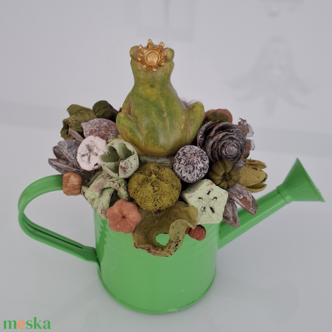 Locsoló békával - otthon & életmód - virágdekoráció - virágdíszek - asztali virágdísz - Meska.hu