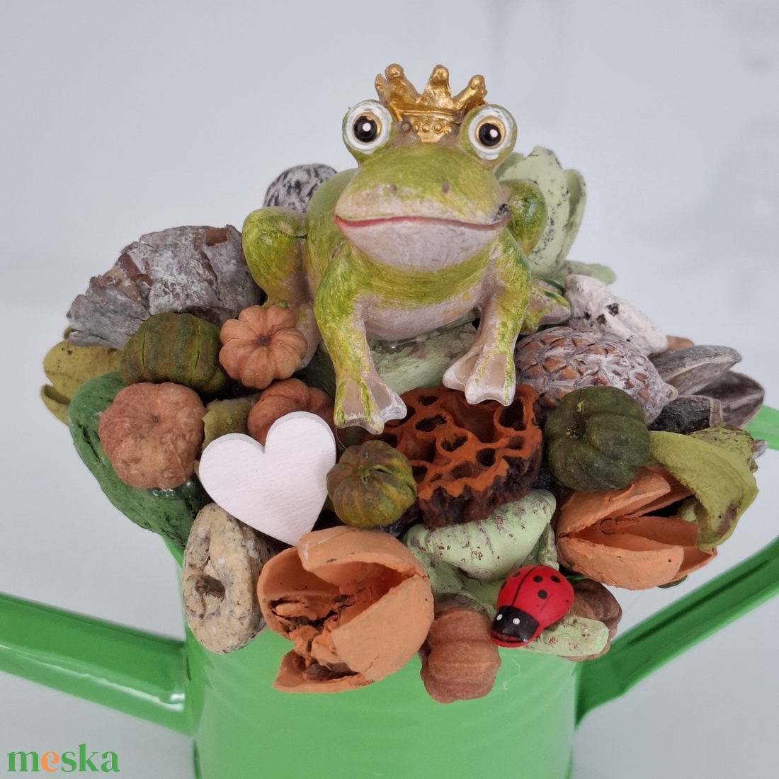 Locsoló békával - otthon & életmód - virágdekoráció - virágdíszek - asztali virágdísz - Meska.hu