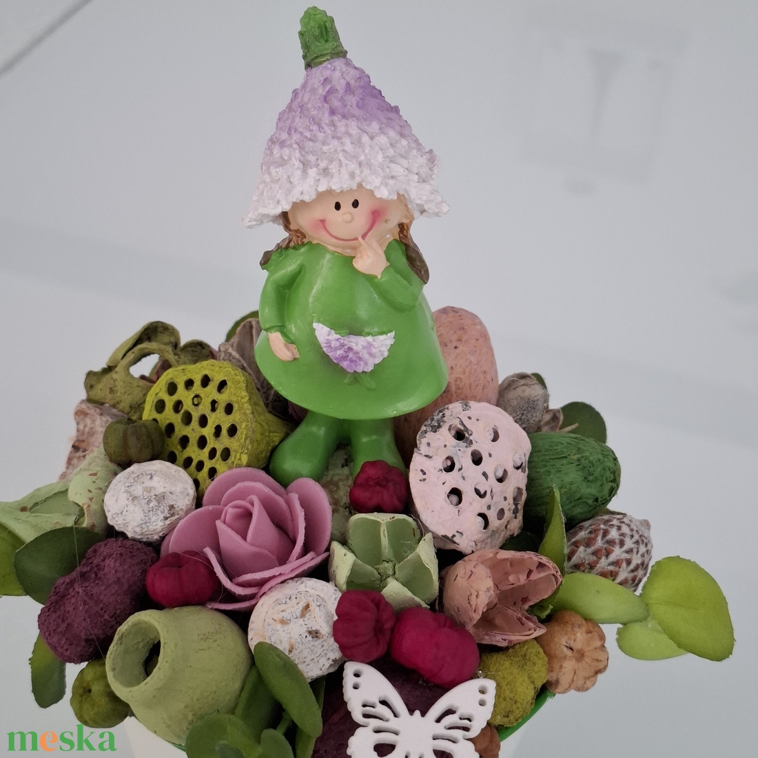 Levendula figurás dísz anyák napi kaspóban - otthon & életmód - virágdekoráció - virágdíszek - virágdísz kaspóban - Meska.hu