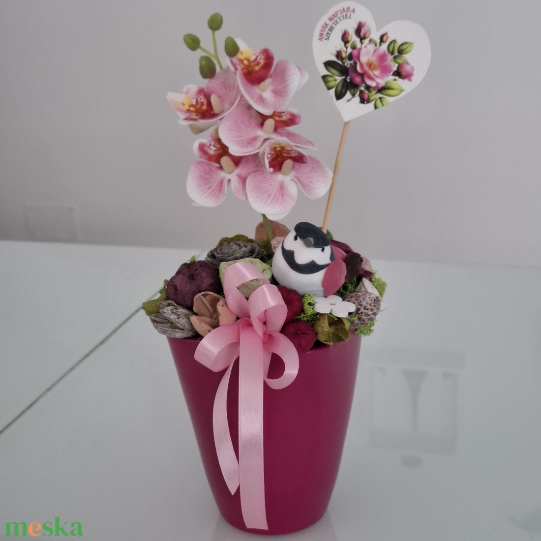 Anyák napi virágdísz orchideával - otthon & életmód - virágdekoráció - virágdíszek - virágdísz kaspóban - Meska.hu