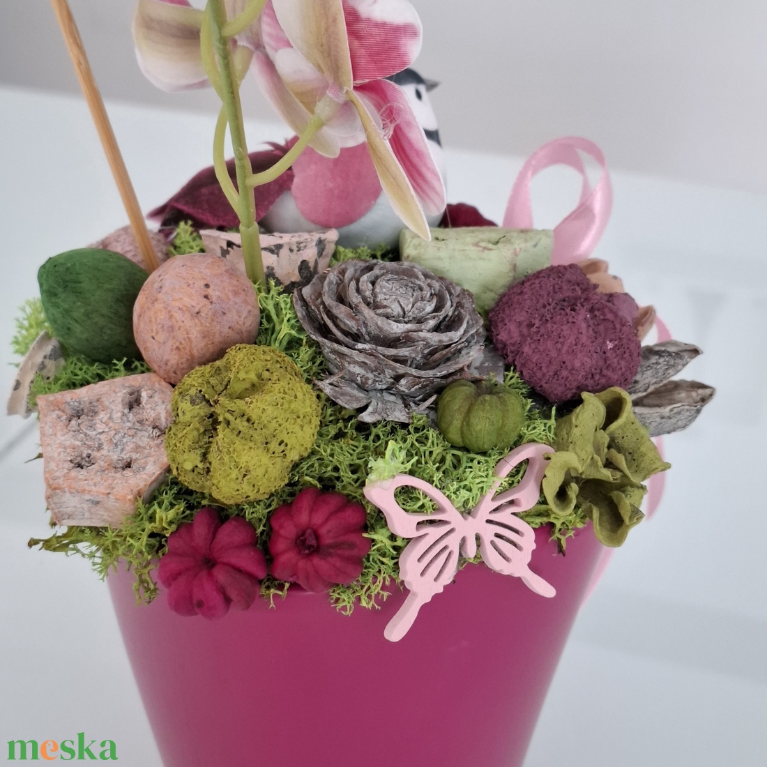 Anyák napi virágdísz orchideával - otthon & életmód - virágdekoráció - virágdíszek - virágdísz kaspóban - Meska.hu