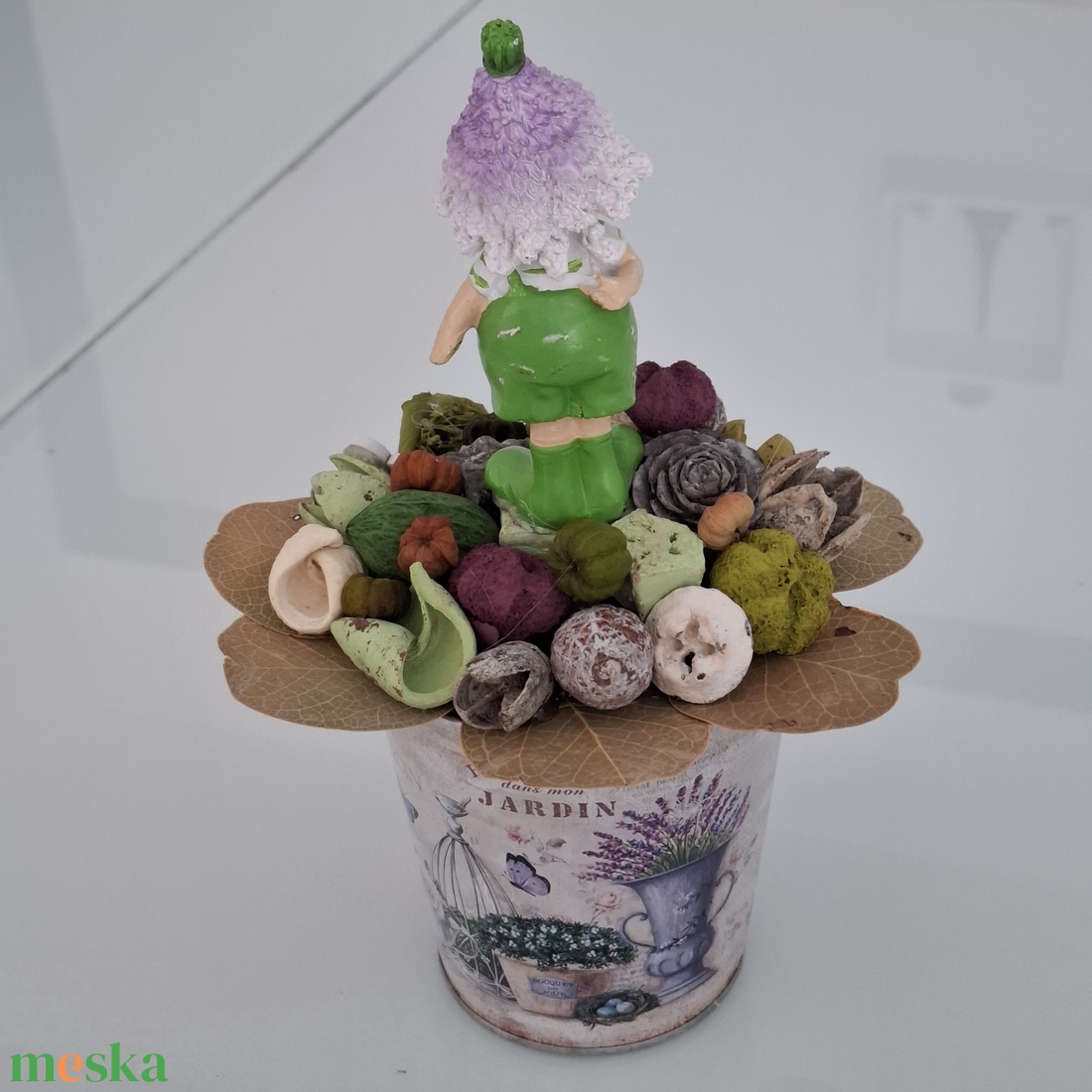 Levendulás asztaldísz  - otthon & életmód - virágdekoráció - virágdíszek - virágdísz kaspóban - Meska.hu