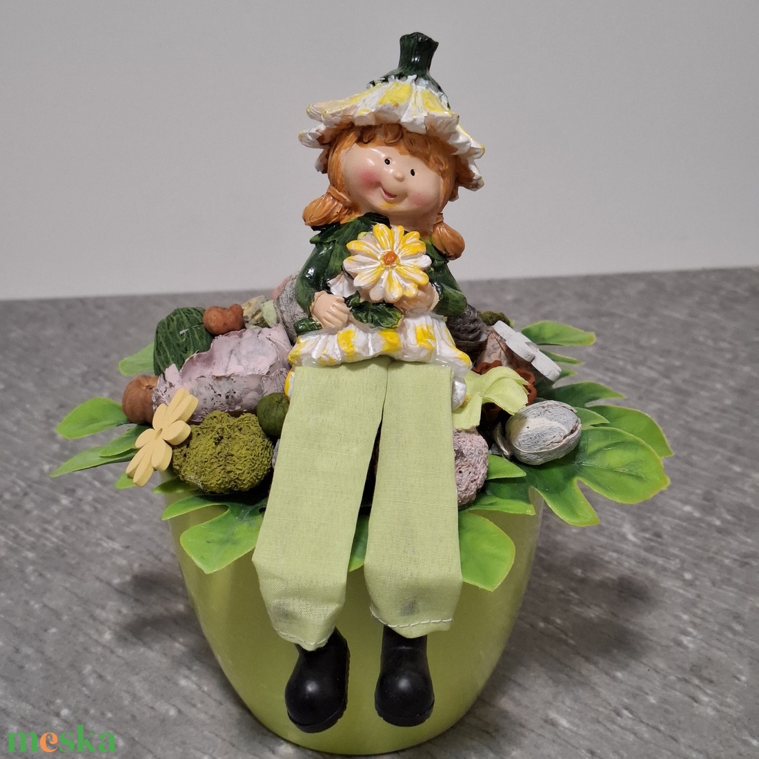 Lógólábú figura kaspóban  - otthon & életmód - virágdekoráció - virágdíszek - asztali virágdísz - Meska.hu
