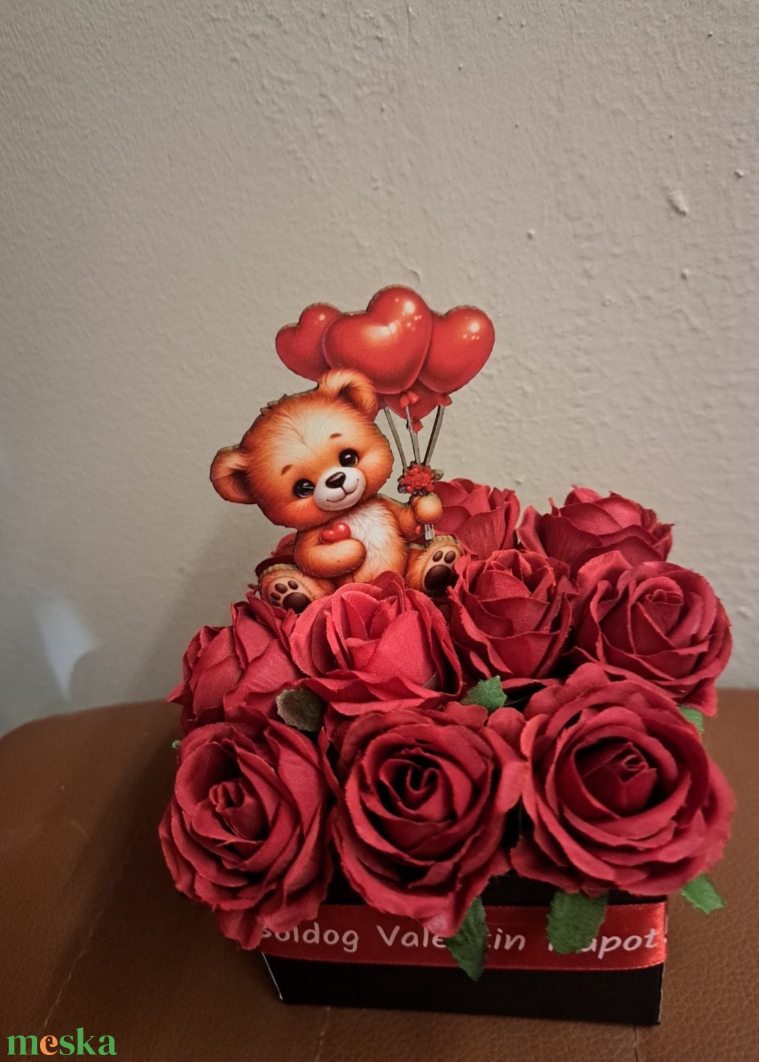 Valentin napi box - otthon & életmód - virágdekoráció - virágok - virágbox - Meska.hu