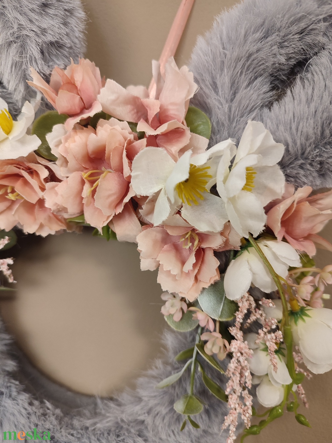 Húsvéti kopogtató, szörmés nyuszi szürke  - otthon & életmód - dekoráció - ajtó- és ablak dekoráció - ajtódísz & kopogtató - Meska.hu