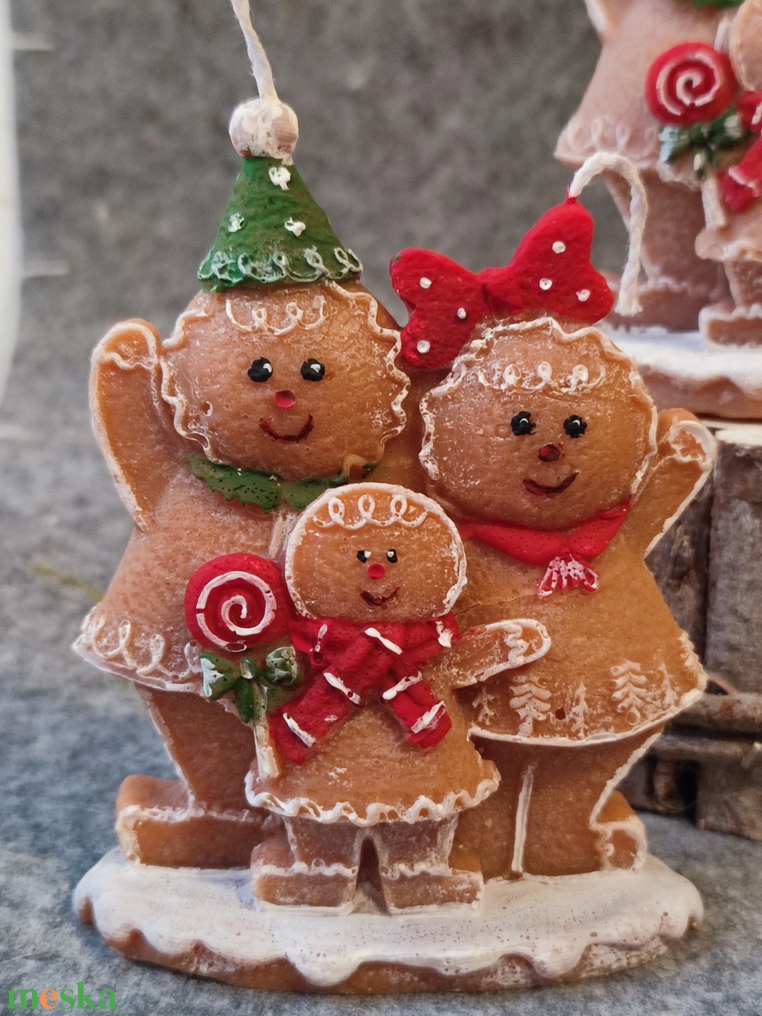 Karácsonyi gyertya, mézeskalács család - karácsony - karácsonyi lakásdekoráció - karácsonyi illatgyertya, mécses - Meska.hu