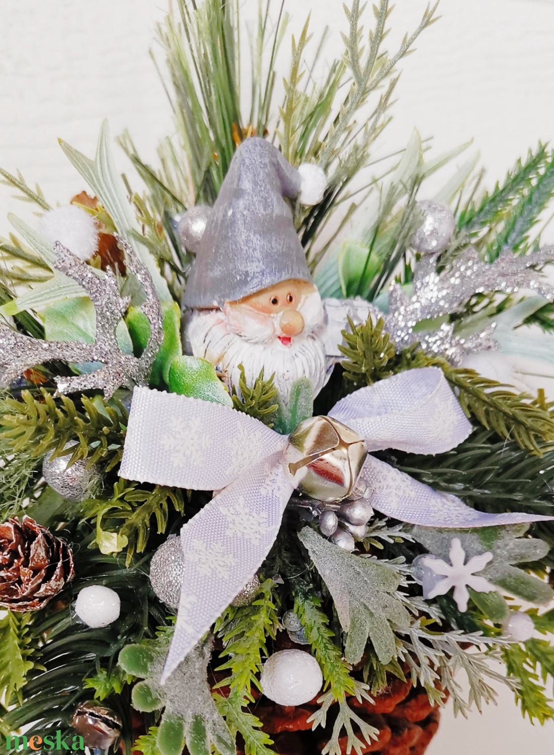 Karácsonyi dísz, óriási toboz függelék, mikulás manó  - karácsony - karácsonyi lakásdekoráció - karácsonyi lakásdíszek - Meska.hu